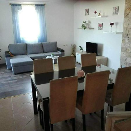 Apartman Vuleta Ražanac Εξωτερικό φωτογραφία