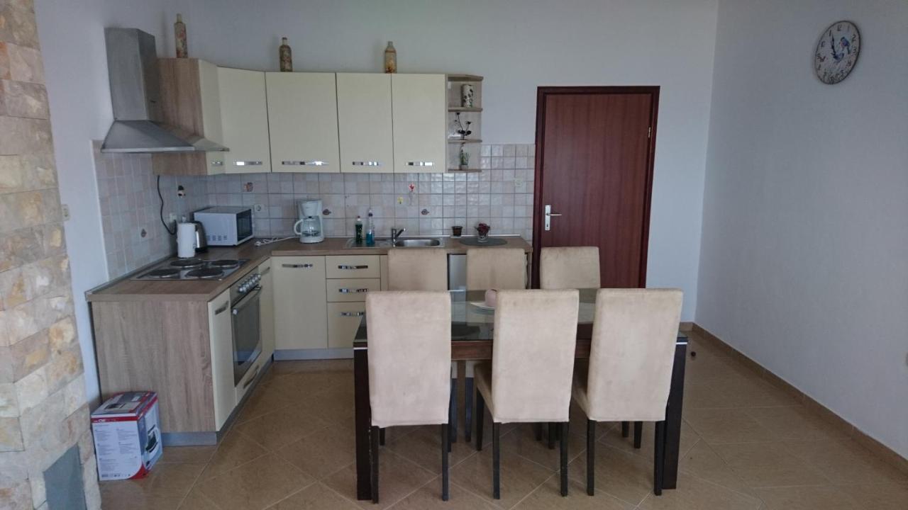 Apartman Vuleta Ražanac Εξωτερικό φωτογραφία